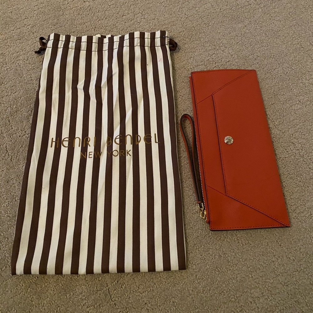 Henri Bendel Wristlet